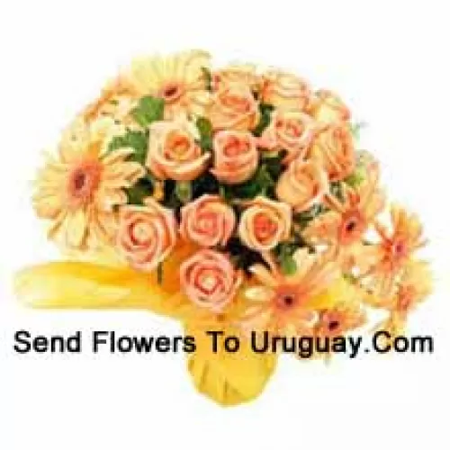 12 Roses Orange et 8 Gerberas Orange dans un vase