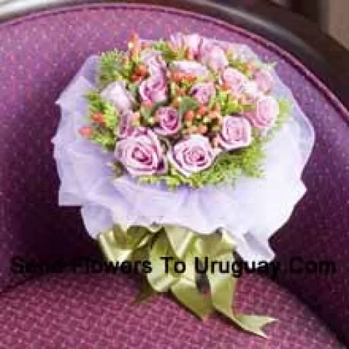 Buchet de 12 trandafiri roz deschis