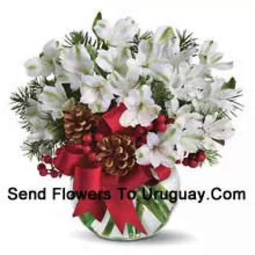 Partagez la magie d'un Noël blanc avec ce joyeux bouquet de fleurs d'alstroemeria blanches enneigées disposées dans un vase avec des décorations festives de vacances. (Veuillez noter que nous nous réservons le droit de substituer tout produit par un produit approprié de valeur égale en cas de non disponibilité d'un certain produit)